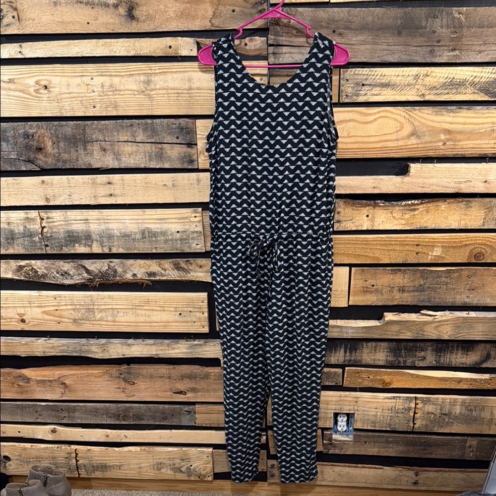 Old Navy Black and White Geometric Print Sleeveless Jumpsuit‎ Women’s Size Med - Picture 2 of 10